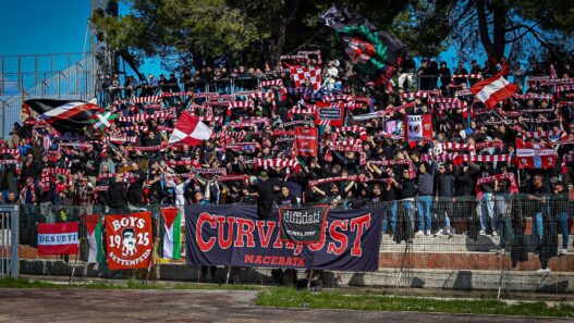 Maceratese, la Curva Just sprona la squadra: "Serve una reazione"